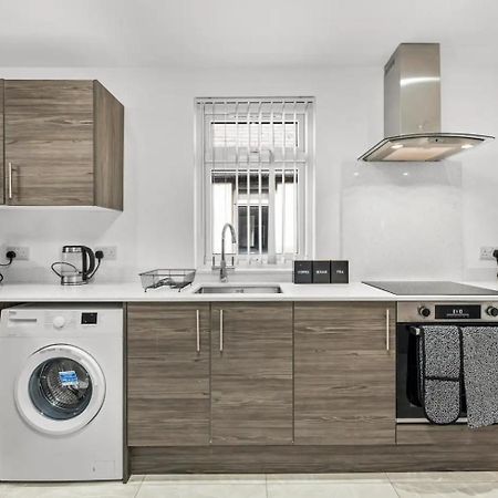 A Stylish Luxury 2 Bedroom Duplex Apartment Кардифф Экстерьер фото